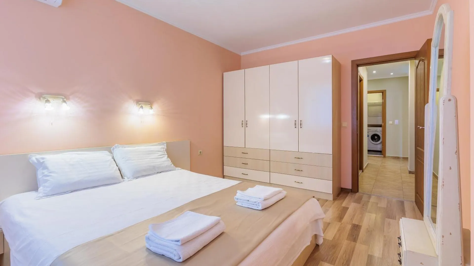 Demira Apartment Burgas 0*,